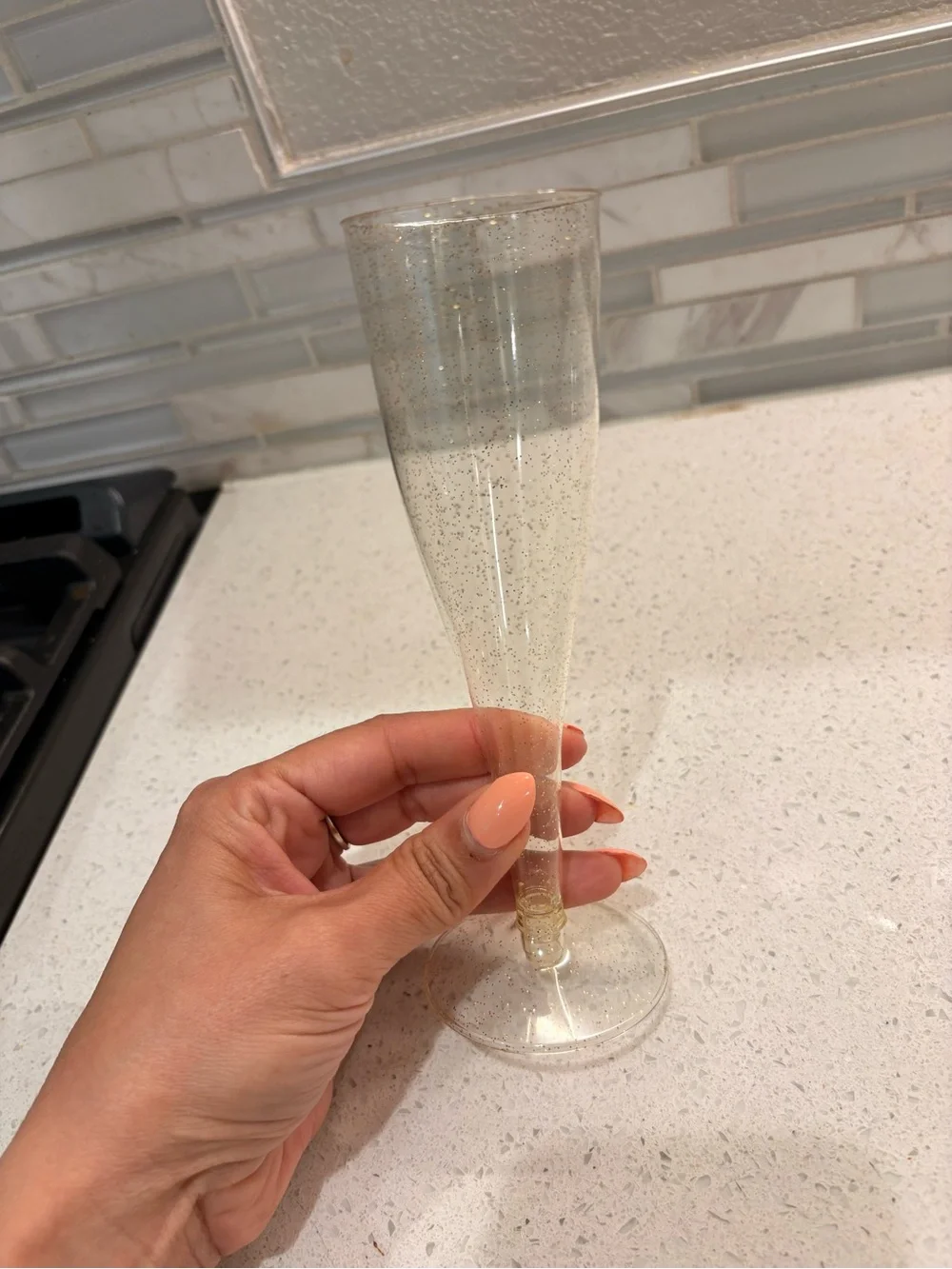 70 Gold Glitter Plastic Champagne Flutes | Reusable Party Toasting Glasses | 7”